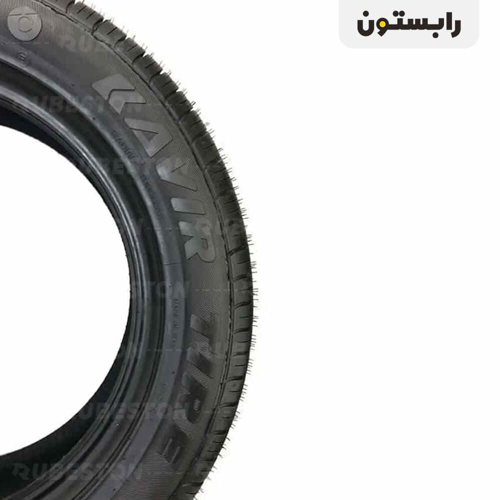 لاستیک کویر - سایز 215/60R17 - مدل KB66